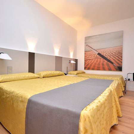 Hotel Olympus Benidorm Bagian luar foto