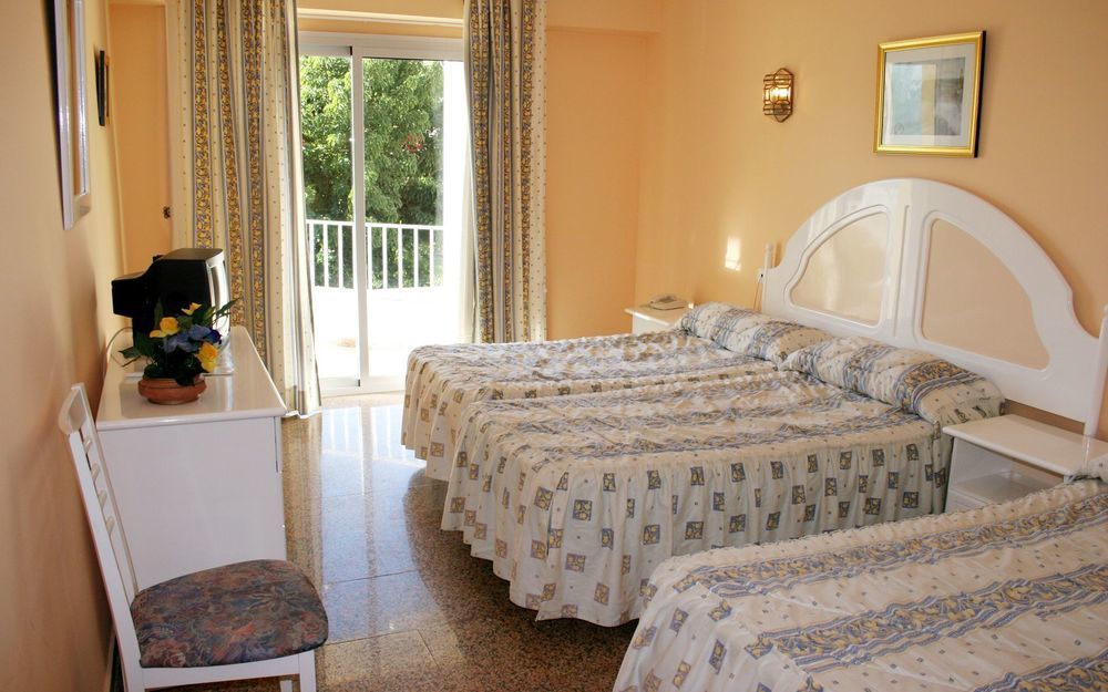 Hotel Olympus Benidorm Bagian luar foto