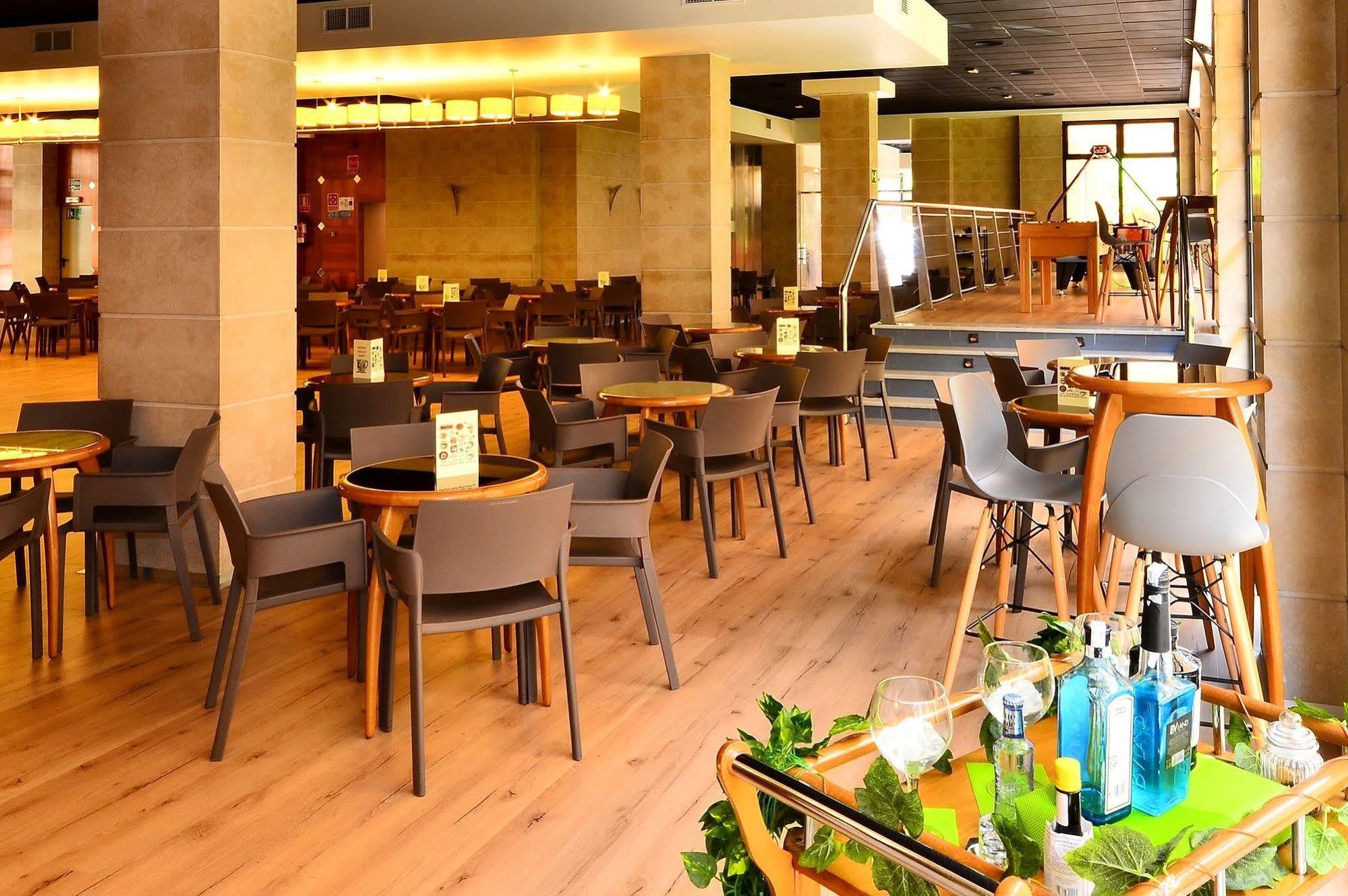 Hotel Olympus Benidorm Bagian luar foto