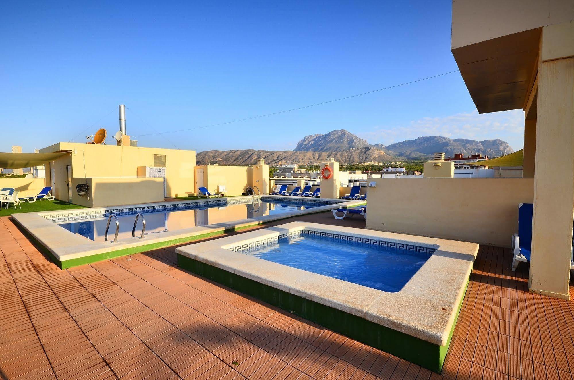 Hotel Olympus Benidorm Bagian luar foto