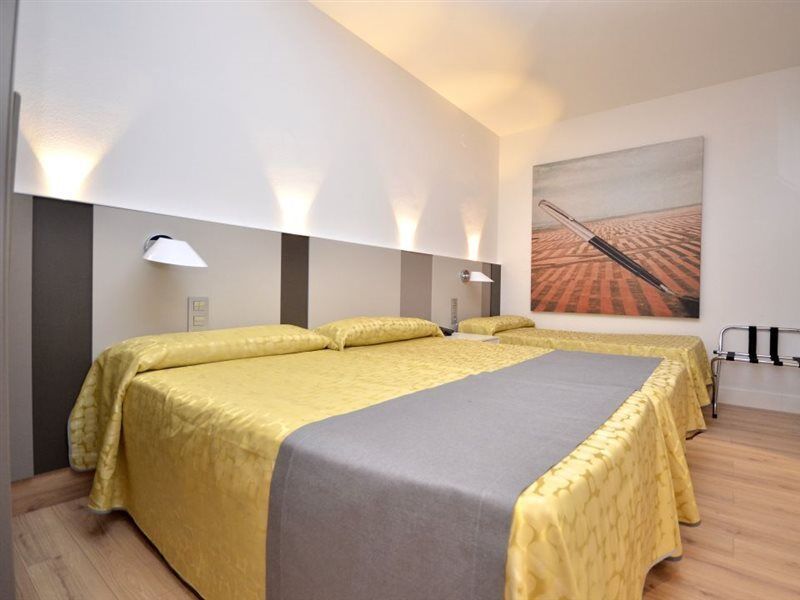 Hotel Olympus Benidorm Bagian luar foto